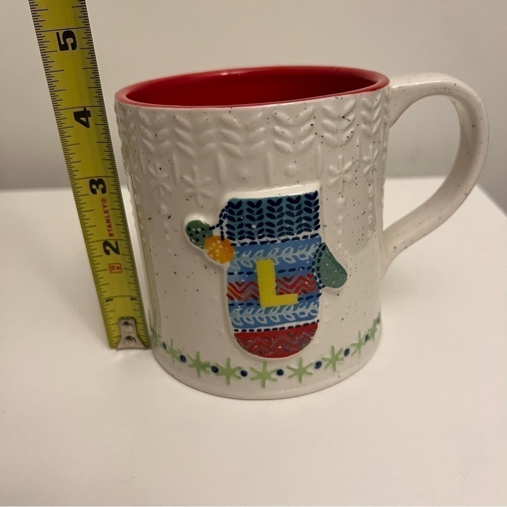 Anthropologie Monogram L Mitten Holiday Coffee Mug Cream Red Speckled Knit - Picture 6 of 6